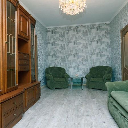 Cosy Central Apartment 基輔 外观 照片